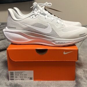 Nike Air Zoom Pegasus 41 in White